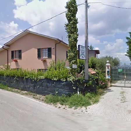 Bed&Breakfast Giardino Agritourist Controguerra エクステリア 写真