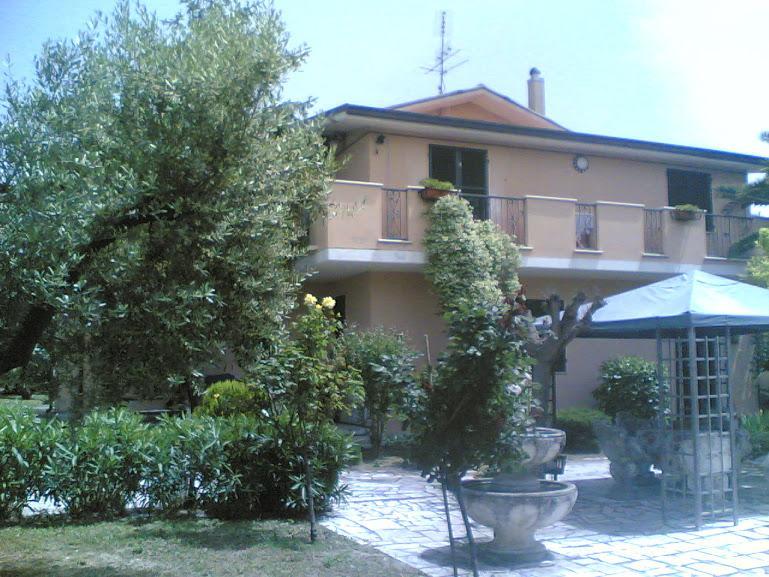 Bed&Breakfast Giardino Agritourist Controguerra エクステリア 写真
